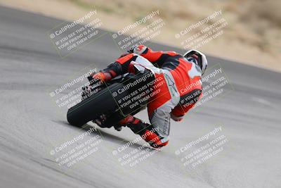 media/Dec-17-2022-SoCal Trackdays (Sat) [[224abd9271]]/Turn 10 Backside (120pm)/